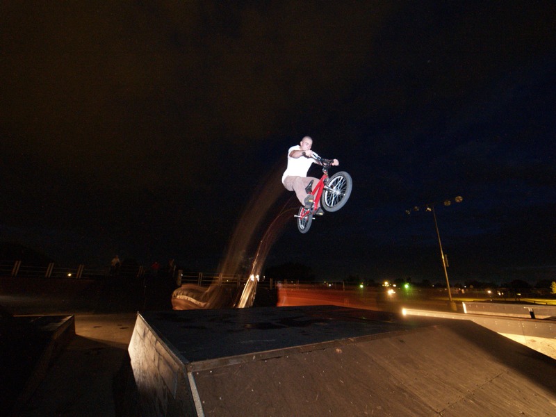 20050704_FireworksBikes_082.jpgw800h600