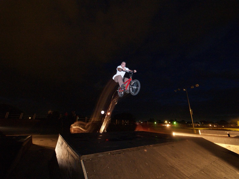 20050704_FireworksBikes_086.jpgw800h600