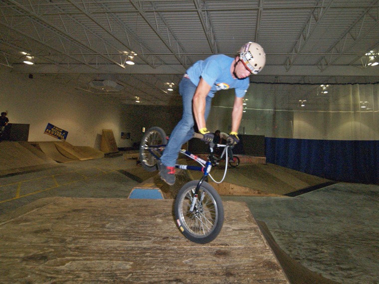 20051008_EdinaJSAWSkate_419.jpgw760h569