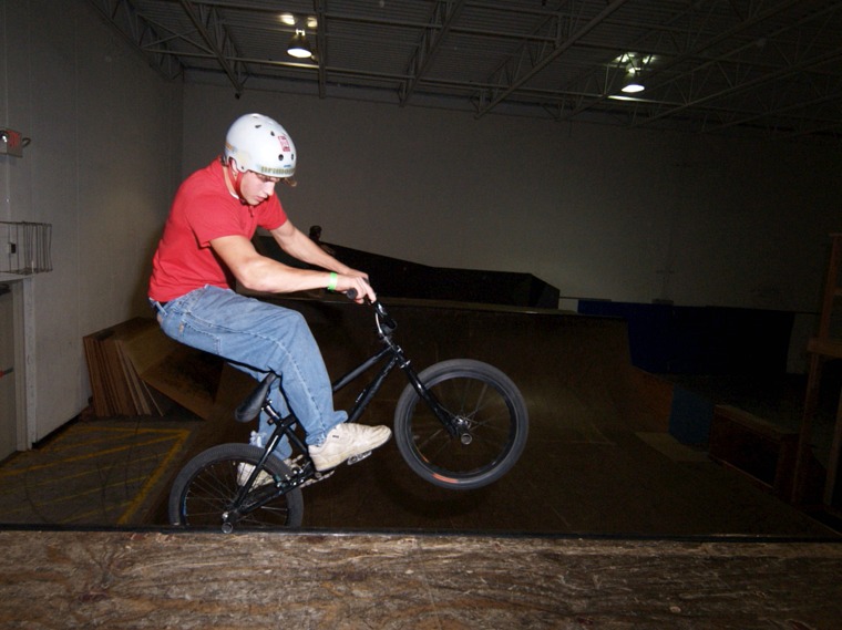 20051008_EdinaJSAWSkate_349.jpgw760h569