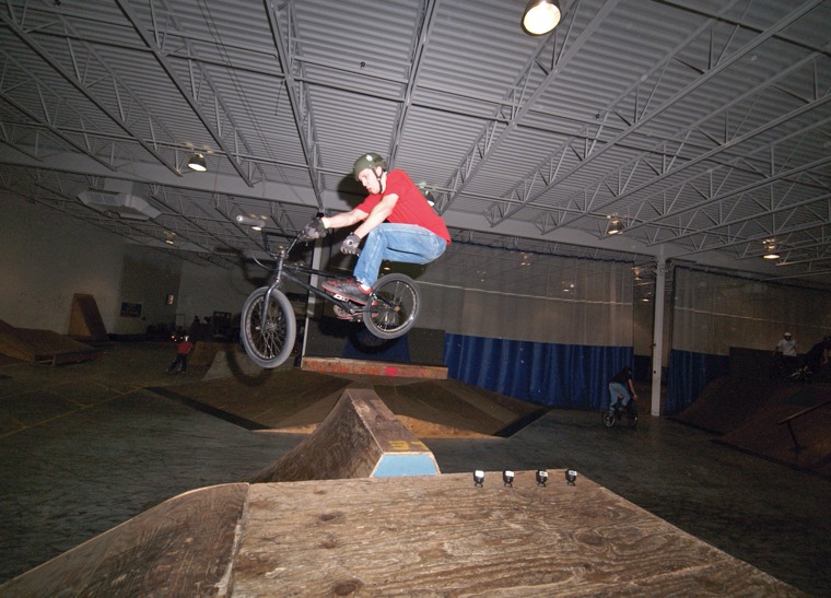 20051008_EdinaJSAWSkate_176.jpgw760h547