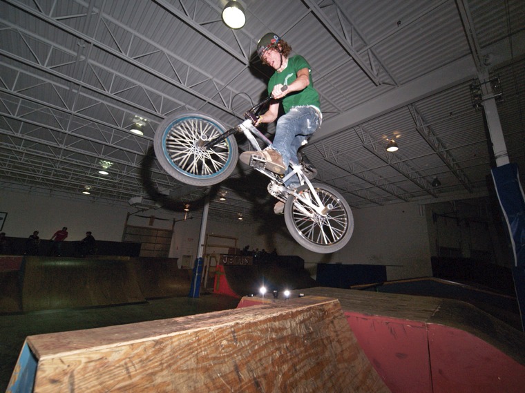 20051008_EdinaJSAWSkate_233.jpgw760h569