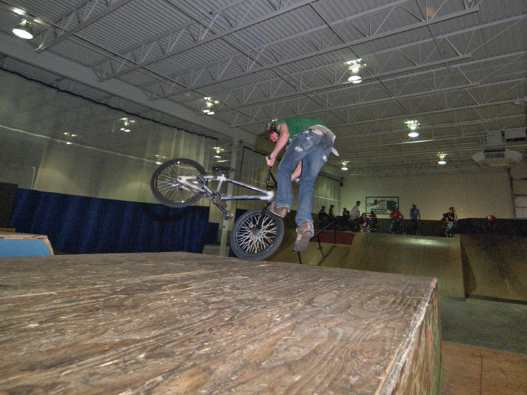 20051008_EdinaJSAWSkate_362.jpgw760h569