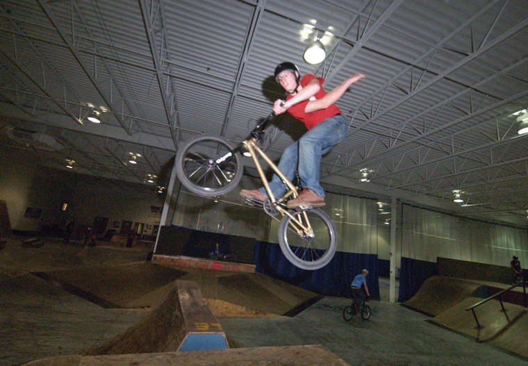 20051008_EdinaJSAWSkate_155.jpgw760h527