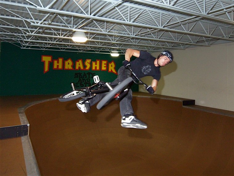 20060825_LucasHastayShowcase_57.jpgw759h570