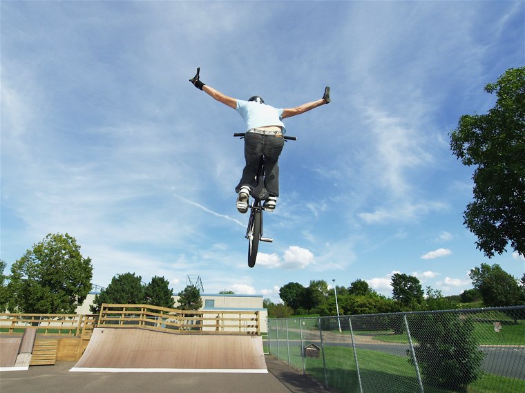 20060827_WhiteBearBikes_085.jpgw760h569