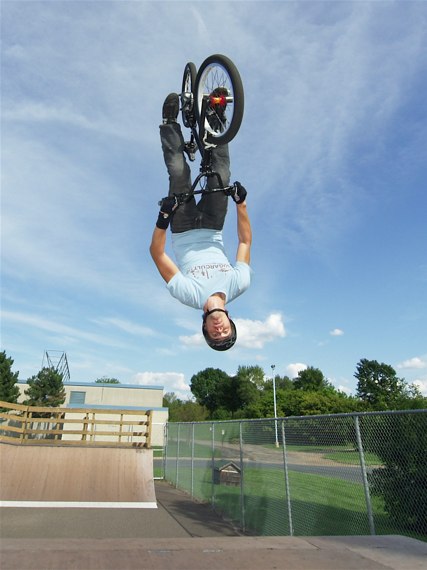 20060827_WhiteBearBikes_161.jpgw427h570