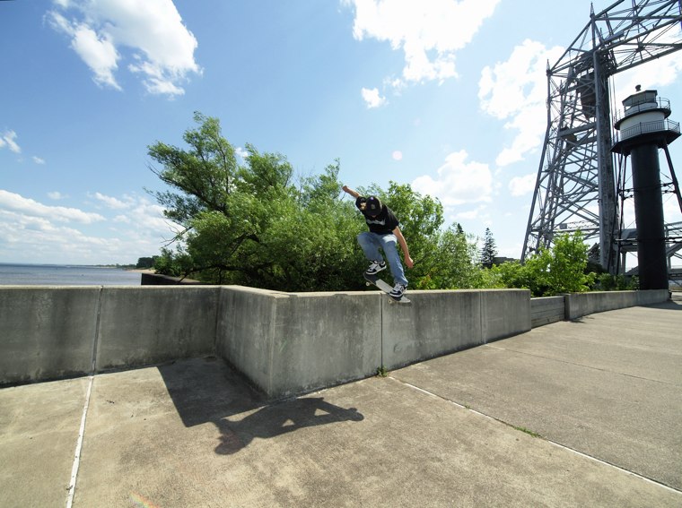 20060703_DallasBanksDuluth_046.jpgw760h567