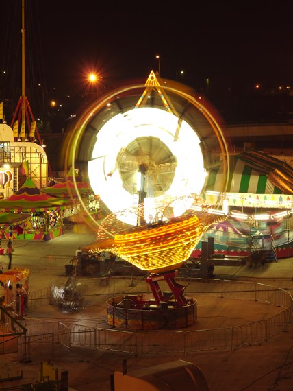 20060703_DuluthNightCarnival_054.jpgw428h570