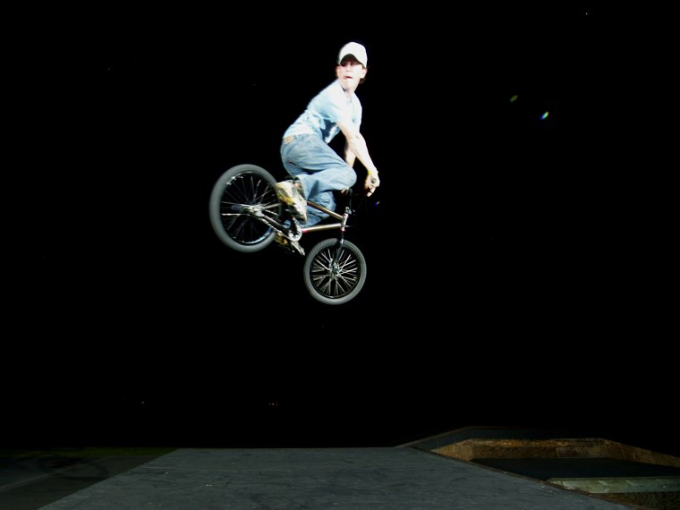 20060701_SuperiorSkateNite_136.jpgw760h570