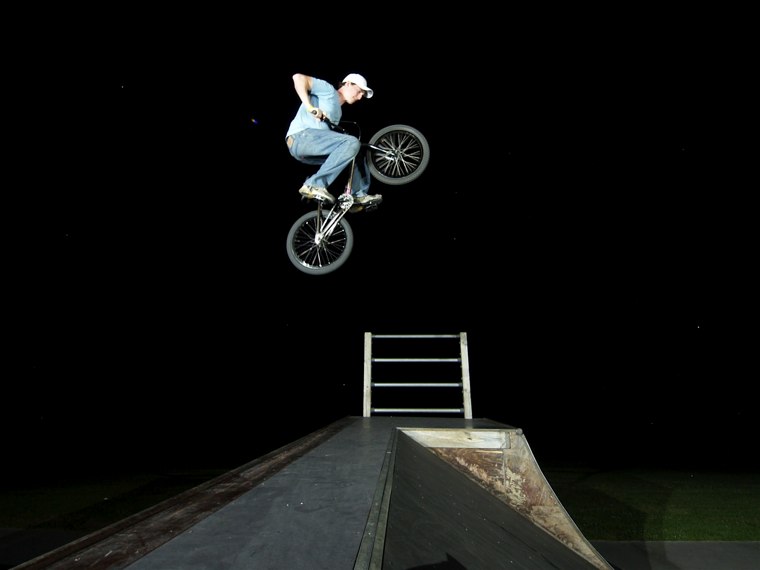 20060701_SuperiorSkateNite_139.jpgw760h570