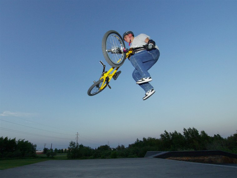 20060701_SuperiorSkateNite_031.jpgw759h570