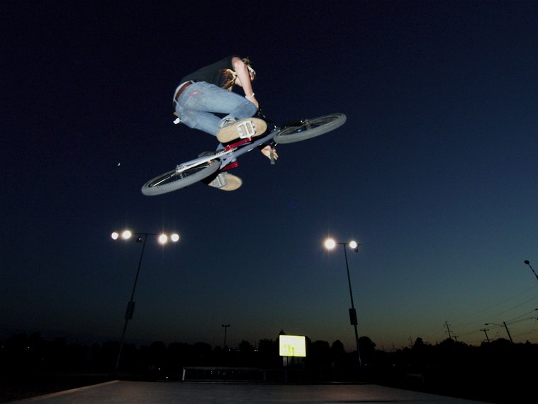 20060702_SuperiorNightSkate_002.jpgw759h570