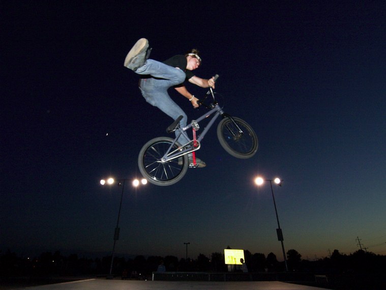 20060702_SuperiorNightSkate_011.jpgw759h570