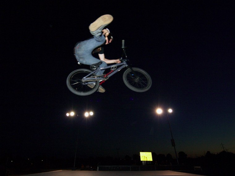 20060702_SuperiorNightSkate_037.jpgw760h569