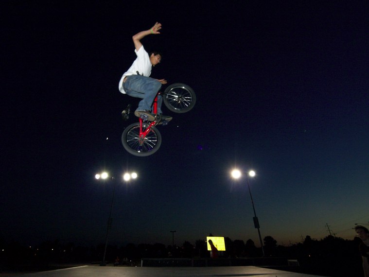 20060702_SuperiorNightSkate_023.jpgw759h570