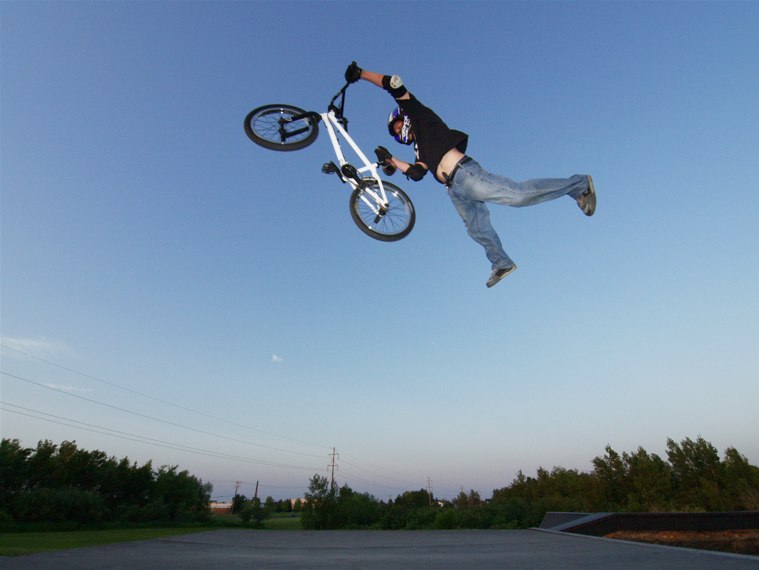 20060701_SuperiorSkateNite_021.jpgw759h570
