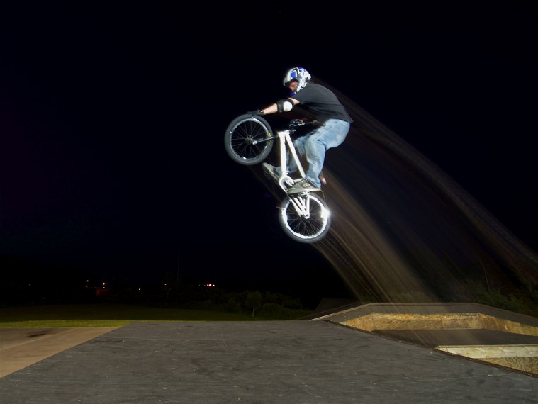 20060701_SuperiorSkateNite_114.jpgw759h570