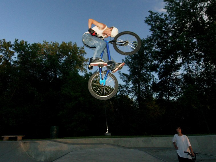 20060618_MoundSkate_119.jpgw759h570