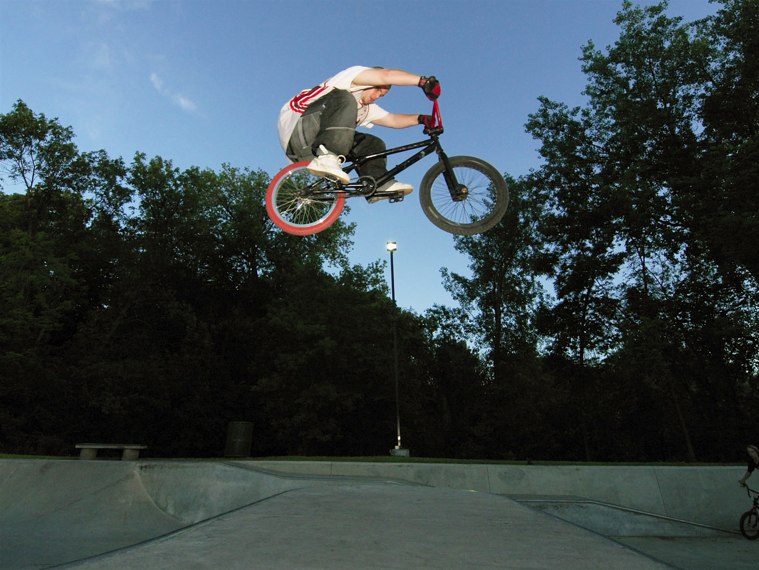 20060618_MoundSkate_085.jpgw759h570