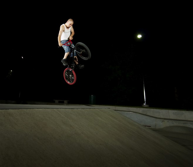 20060618_MoundSkate_157.jpgw657h570