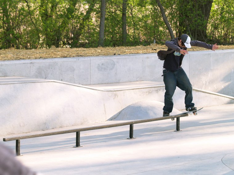 20060505_MoundSkate_205.jpgw759h570