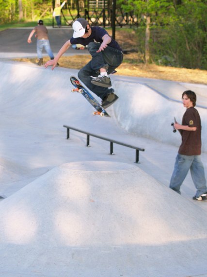 20060505_MoundSkate_269.jpgw427h570