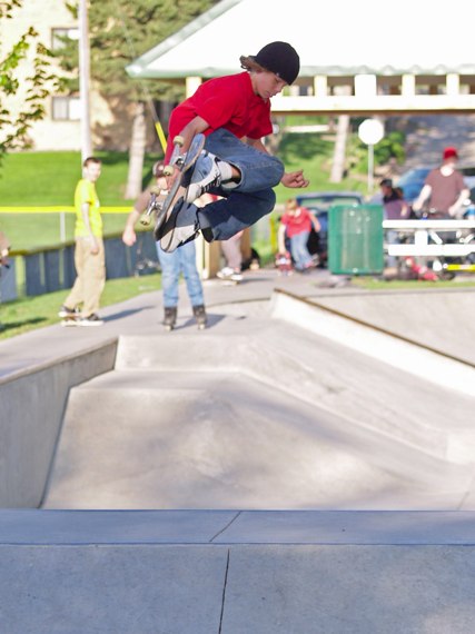 20060505_MoundSkate_061.jpgw427h570