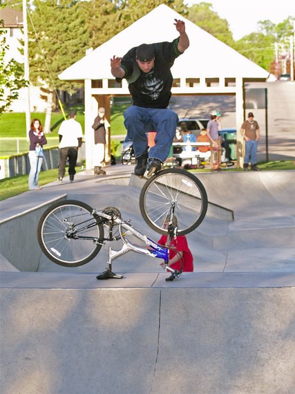 20060505_MoundSkate_229.jpgw427h570