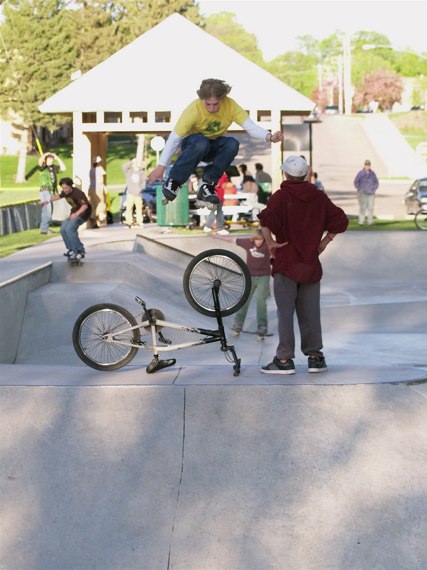 20060505_MoundSkate_228.jpgw427h570