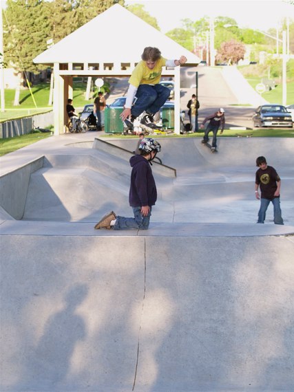 20060505_MoundSkate_238.jpgw427h570