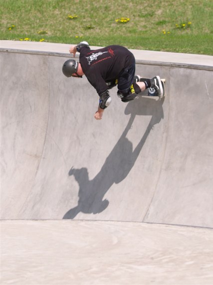 20060506_EdinaSkateboard_245.jpgw427h570