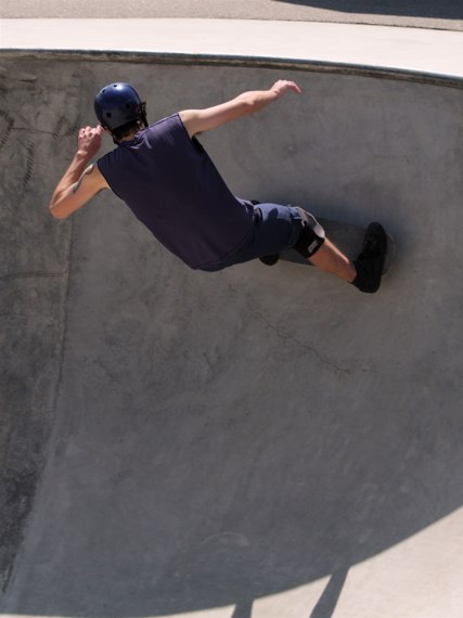 20060506_EdinaSkateboard_230.jpgw427h570