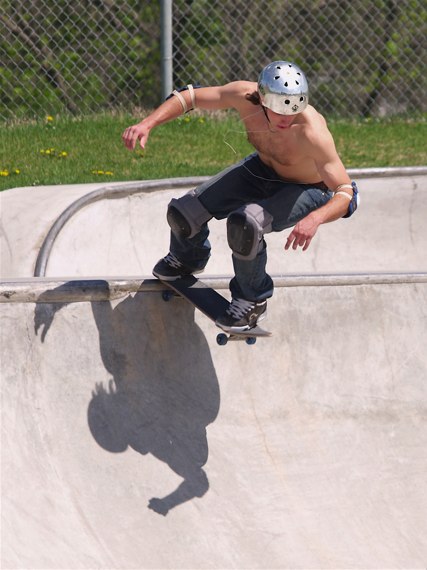 20060506_EdinaSkateboard_097.jpgw427h570