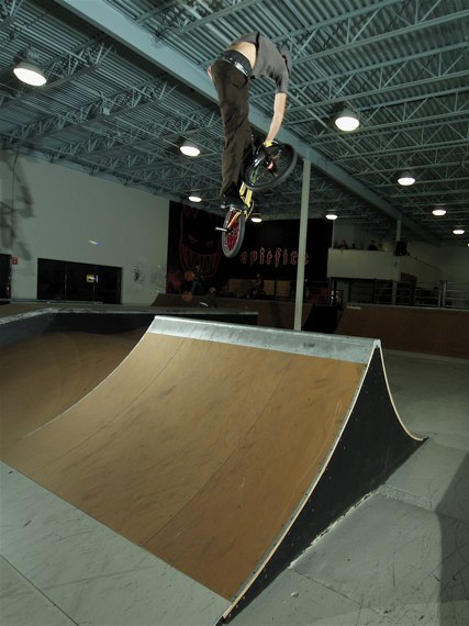 20061125_ShowcaseBikes_67.jpgw427h570