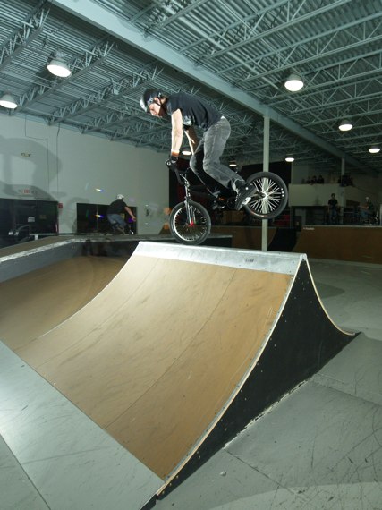 20061125_ShowcaseBikes_53.jpgw427h570