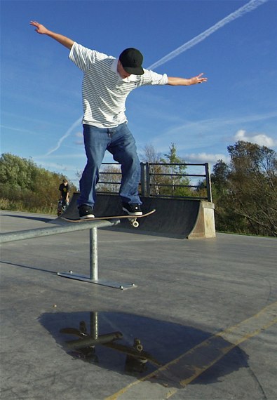 20060930_SuperiorSkate_159_2.jpgw395h570