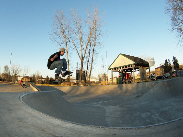 20061029_MoundSkate_140.jpgw760h569
