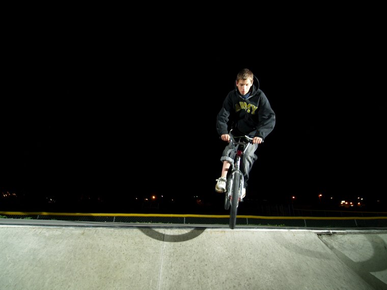 20060919_MoundSkate_150.jpgw760h570