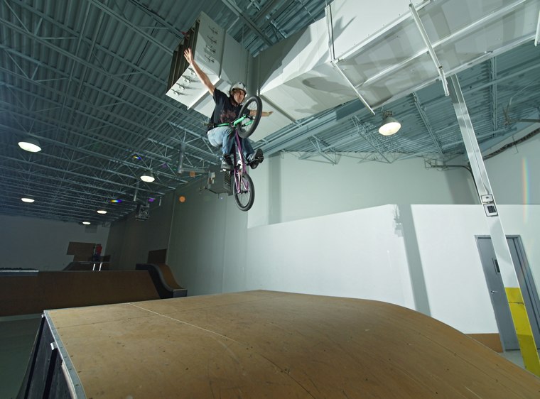 20060901_ShowcaseBikes_077.jpgw760h562