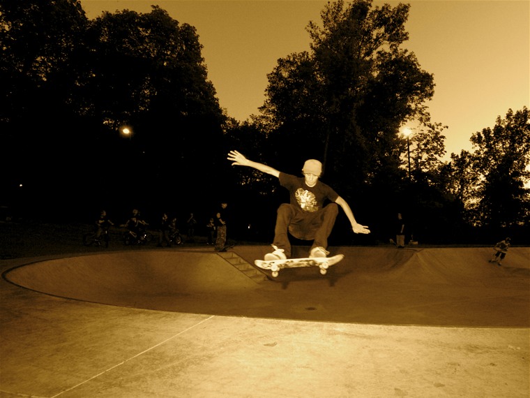 20060904_MoundSkate_168.jpgw760h570