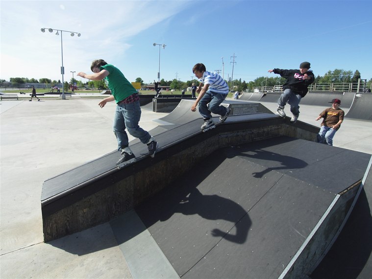 20060910_SuperiorSkate_350.jpgw759h570