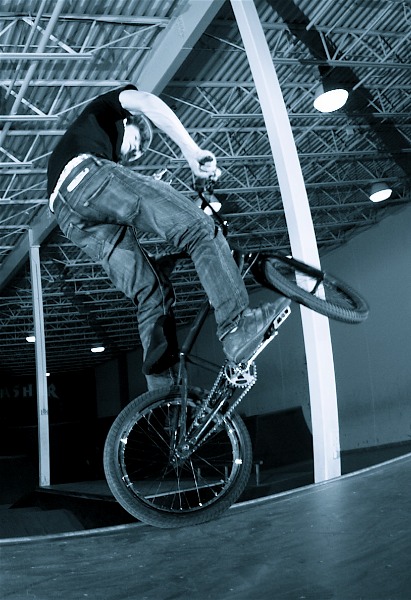 20070407_ShowcaseBMX_199.jpgw411h600