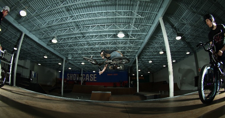 20070407_ShowcaseBMX_018.jpgw760h401