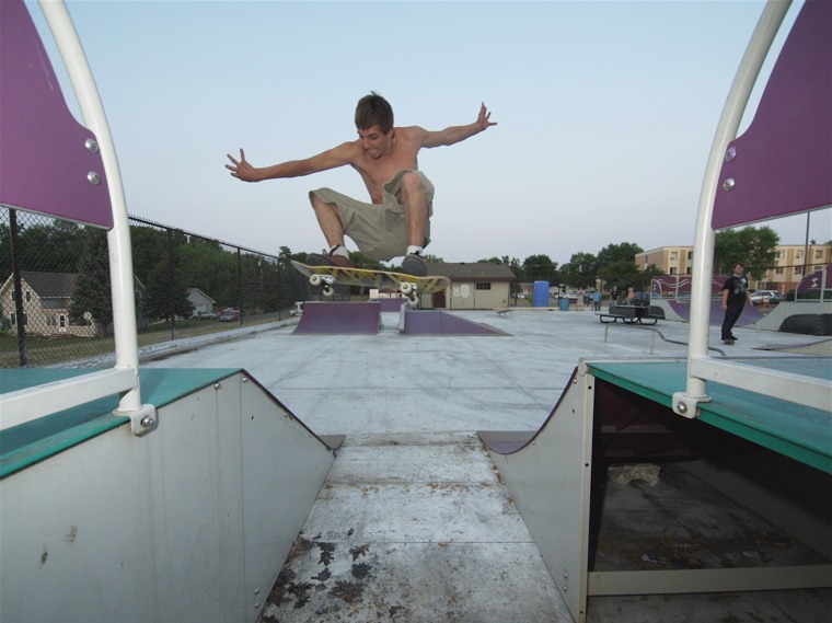 08052007_BuffaloSkate_270.jpgw760h569