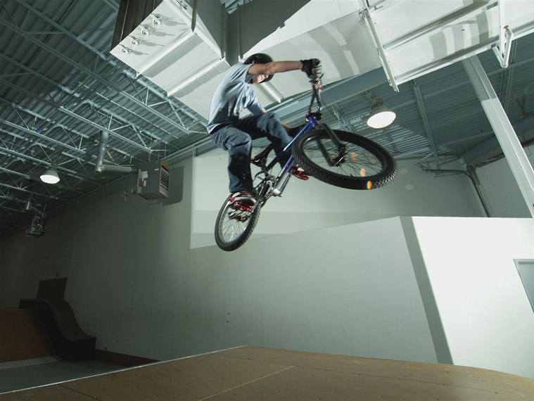 20070114_ShowcaseBikes_020.jpgw759h570