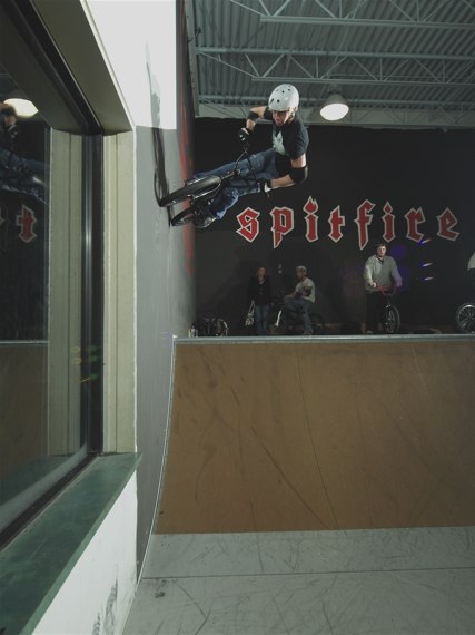 20070114_ShowcaseBikes_106.jpgw427h570