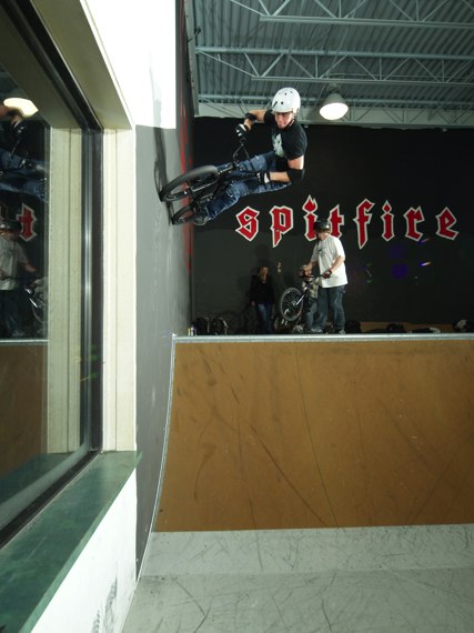 20070114_ShowcaseBikes_108.jpgw427h570