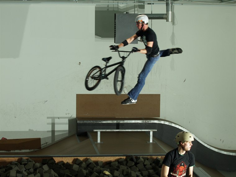 20070114_ShowcaseBikes_117.jpgw760h570