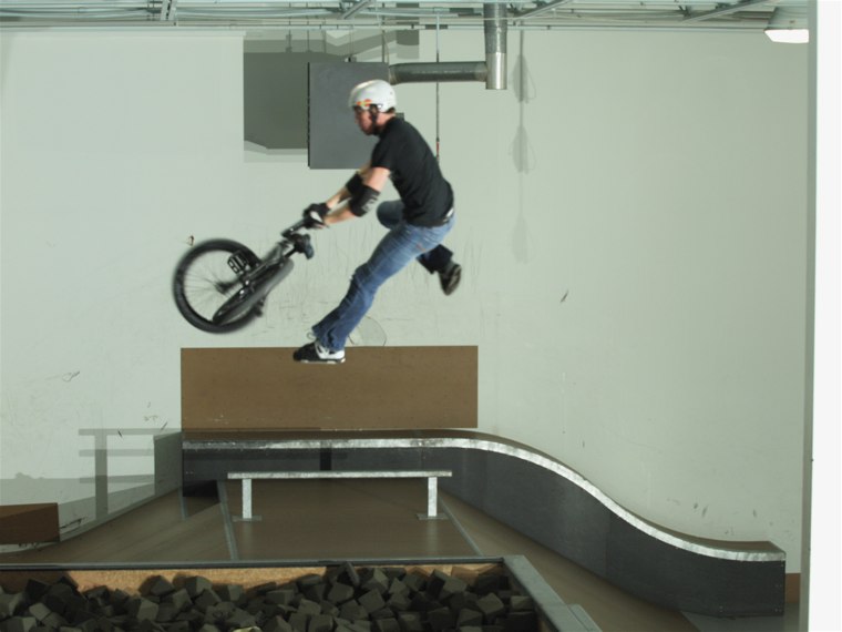 20070114_ShowcaseBikes_130.jpgw760h570